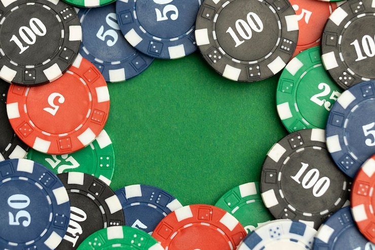 Antarmuka platform astratoto menampilkan berbagai kategori permainan dan opsi pembayaran